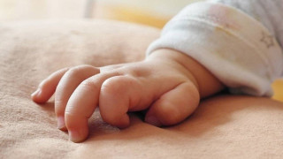 Επίδομα γέννας: Aύξηση από 400 έως 1500 ευρώ - Πότε ψηφίζεται στη Βουλή