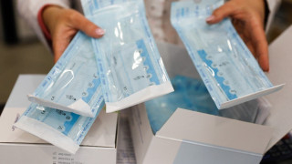 Διάθεση self test από σήμερα στα φαρμακεία για μαθητές και εμβολιασμένους εκπαιδευτικούς