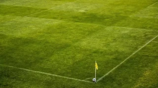 Πλάγιο με το πόδι, απεριόριστες αλλαγές και χρονόμετρο... αλά μπάσκετ!