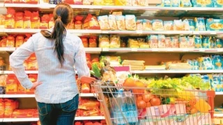 «Σύννεφα» στο market pass, δεύτερες σκέψεις για την έξτρα πληρωμή