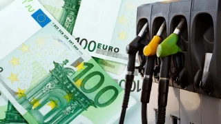 Πότε θα πέσουν οι τιμές στα καύσιμα: Οι προβλέψεις για βενζίνη και πετρέλαιο