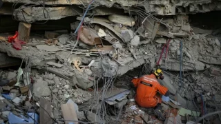 Τουρκία: Δραματικές στιγμές μετά τον σεισμό των 6,1 Ρίχτερ-Συγκλονιστικά βίντεο