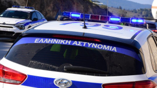 Κρήτη: Αστυνομικοί βρήκαν 8 παιδιά μόνα στο σπίτι - Μόλις 3 μηνών το μικρότερο!