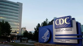 «Βόμβα»  κορονοϊού σε συνέδριο επιστημόνων του CDC – Δεν φορούσαν μάσκα