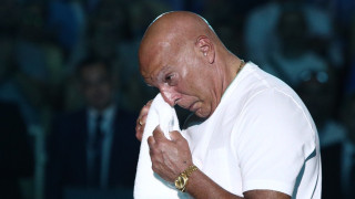 Νίκος Γκάλης: Με δάκρυα στα μάτια και... αποθέωση έγινε η τελετή απόσυρσης της φανέλας του στην Εθνική!