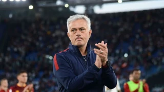 Η Ομοσπονδία της Βραζιλίας θα στραφεί στο Μουρίνιο αν ο Αντσελότι παραμείνει στην Ρεάλ Μαδρίτης