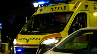 Σέρρες: 3 τραυματίες από καβγά σε δομή μεταναστών- Πέταξαν πέτρες μέχρι και στο ασθενοφόρο