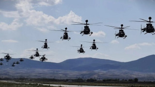 Αεροπορική βάση ελικοπτέρων: Οι Ολλανδοί «καίνε» το Στεφανοβίκειο, εισηγούμενοι επέκταση της Κάρλας