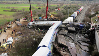 Τέμπη - Ξεσπά ο πατέρας επιζώντα της τραγωδίας: «Δεν έπρεπε να τον αφήσω να πάει με το τρένο!»
