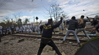 ΕΚΤΑΚΤΟ: Χαροπαλεύει ο πρόσφυγας που τραυματίστηκε από όχημα της ΕΛ.ΑΣ