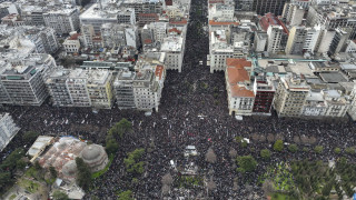 Στον δρόμο για τις 57 άδειες καρέκλες που δεν είχαν οξυγόνο...
