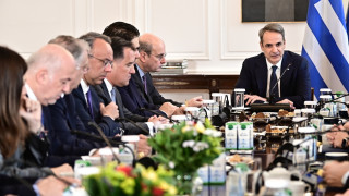 Πρωθυπουργός και υπουργοί-Τι δώρα πήραν το 2025