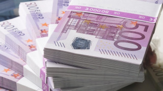Τι ισχύει σήμερα για τα 500ευρα: Πού γίνονται δεκτά και τι να προσέχεις στις τράπεζες
