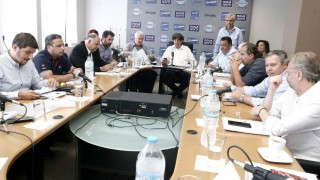 Χαμός στο δ.σ. του ΕΣΑΚΕ, επιμένει ο Ολυμπιακός, ειρωνεία ο ΠΑΟ